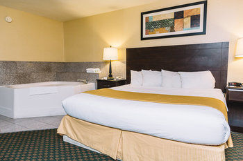 Hotel Quality Inn And Suites