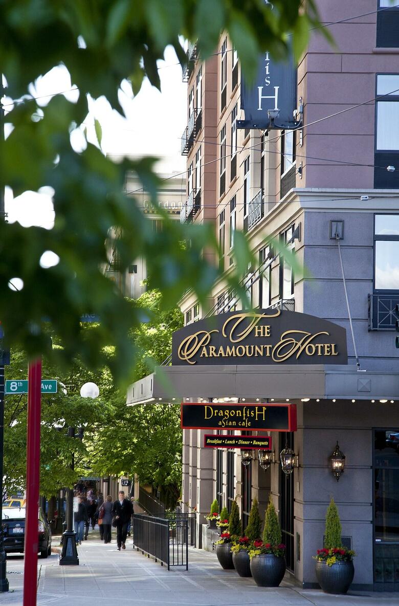 Hotel Paramount