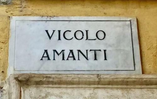 Hostal Palazzo Di Giulietta Qr Code Access