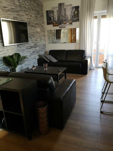 Queen East Verona Apartments