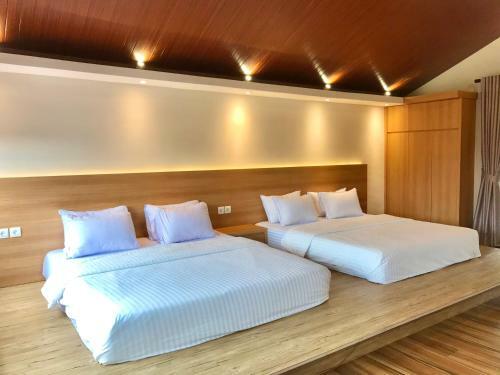 Extravaganza 5 Bedrooms Villa Vimala Hills