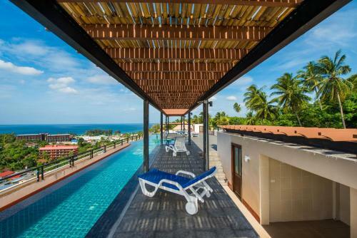 Karon Sea And Sky Apartments