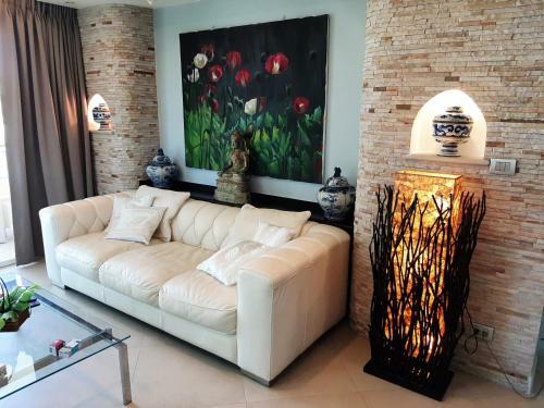 Karon Beach Apartment Sea View