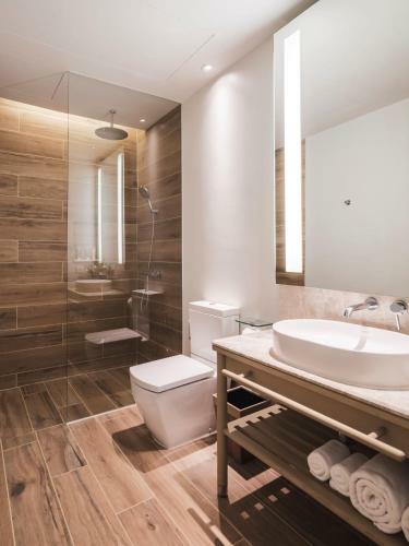 Hotel Avani Plus Khao Lak Resort - Sha Extra Plus