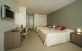 Aurora Ozone Hotel