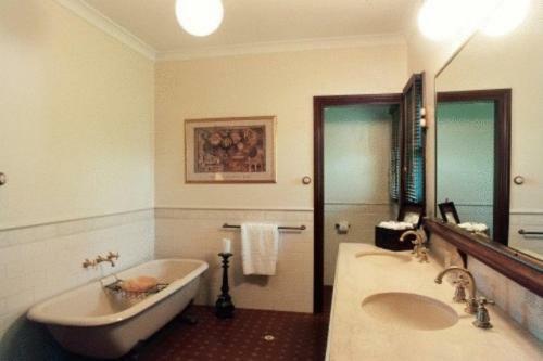 Bed & Breakfast Pinctada Mcalpine House Broome