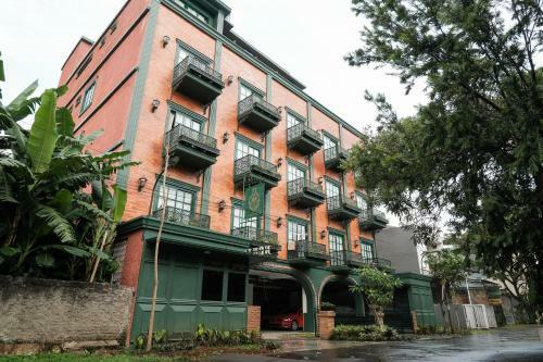 Hostal Nonies Huis Cibubur