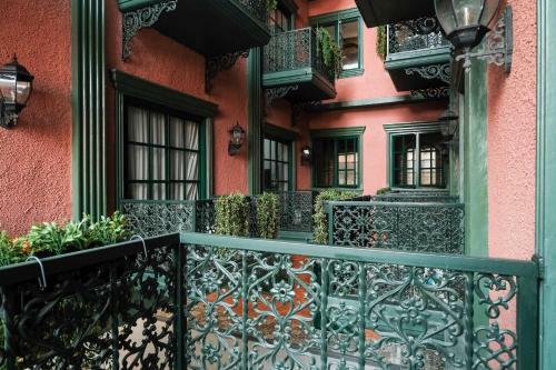 Hostal Nonies Huis Cibubur