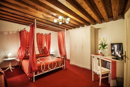 Hostal Maison San Marco
