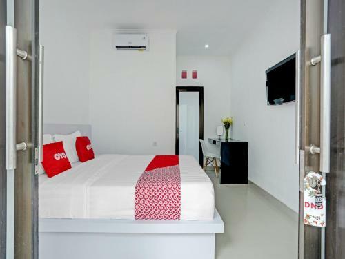 Hotel Oyo 90525 White Guesthouse