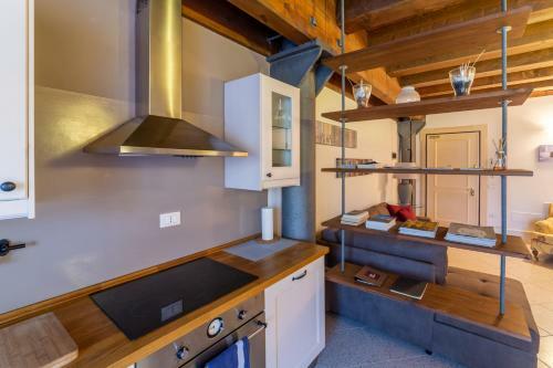Youatmolino Canal View Apartment