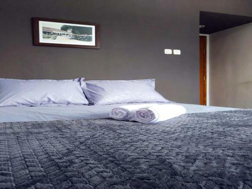 Hostal House Of Nir Female Only
