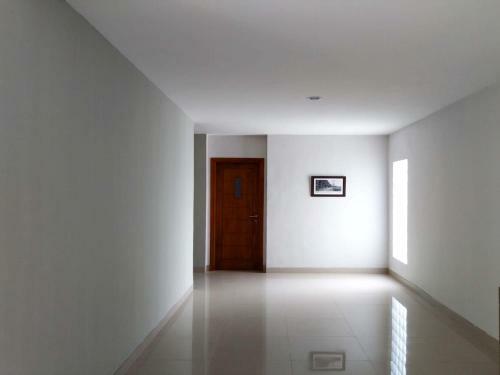 Hostal House Of Nir Female Only