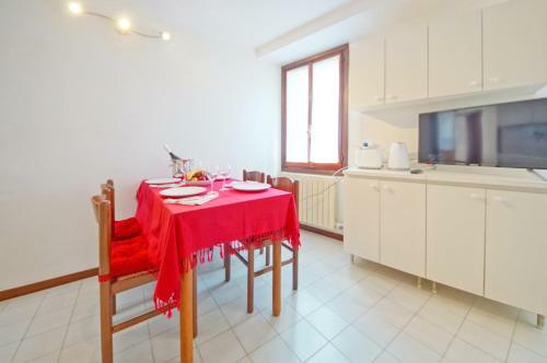 Calle Dei Fabbri Apartment