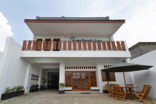 Hotel Vaccinated Staff-oyo 3309 Forrest Inn