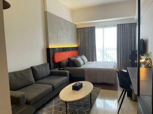 Ruby Apartment #5