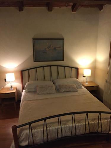 Romantic Rialto Apartment