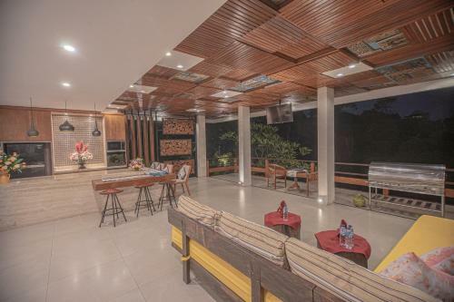 Hidden Seroja Luxury Villa -jungle And River View