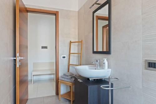 Modern And New Apartment In Brianza