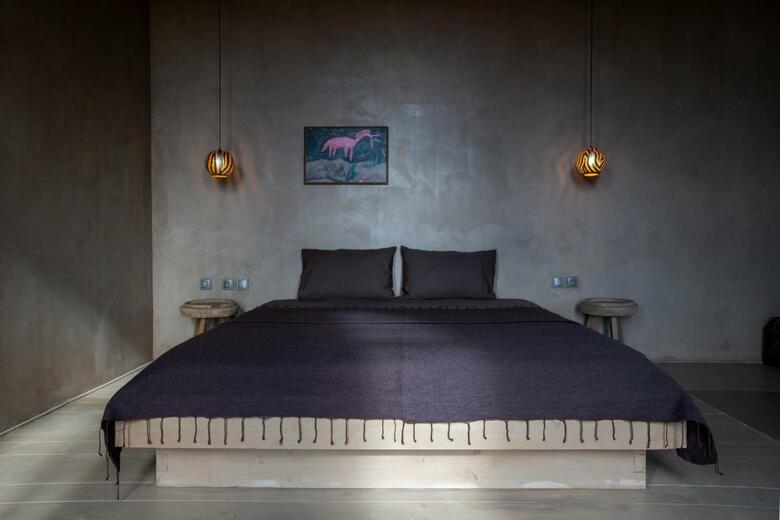 Life Gallery Hotel