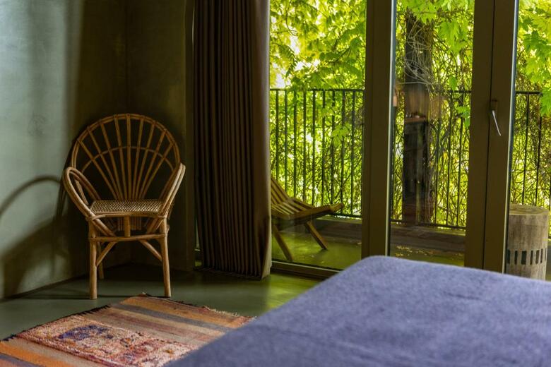 Life Gallery Hotel