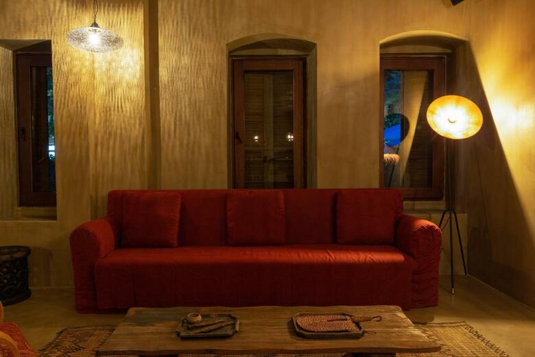 Life Gallery Hotel