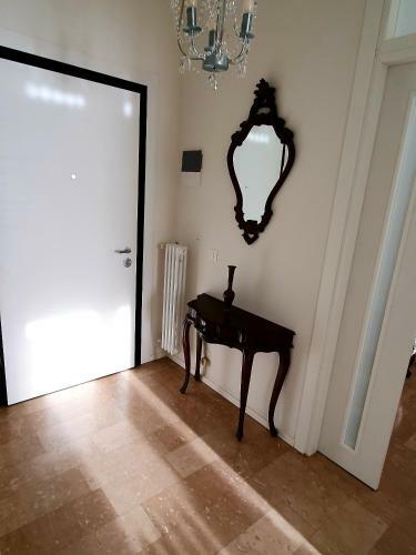 Arianna Apartments