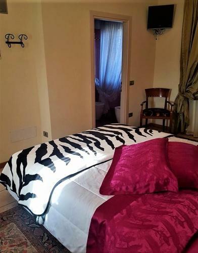 Hostal Piccolo Mondo