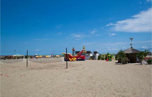 Nice Apartment In Rosolina Mare With 1 Bedrooms