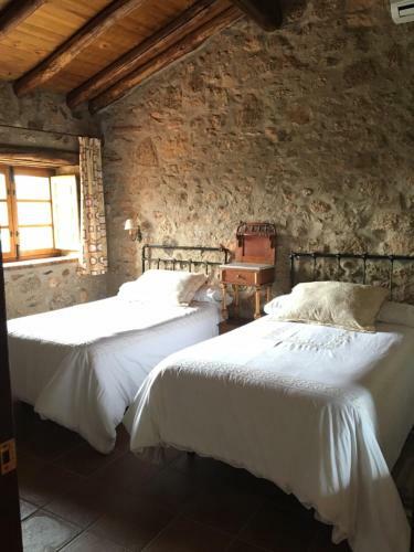 Apartamentos Rurales La Macera, Rocamador Y Valbon