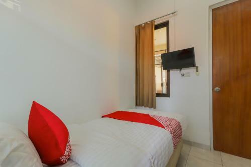 Hotel Oyo 866 Idola Residence