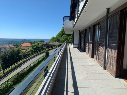 Panorama - Apartment With Terrace Overlooking The Lake