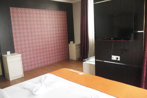 Apatel Apartment Mangga Dua Lt. 11
