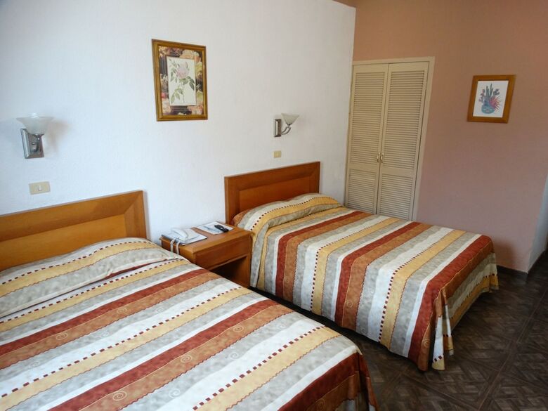 Hotel Astromundo