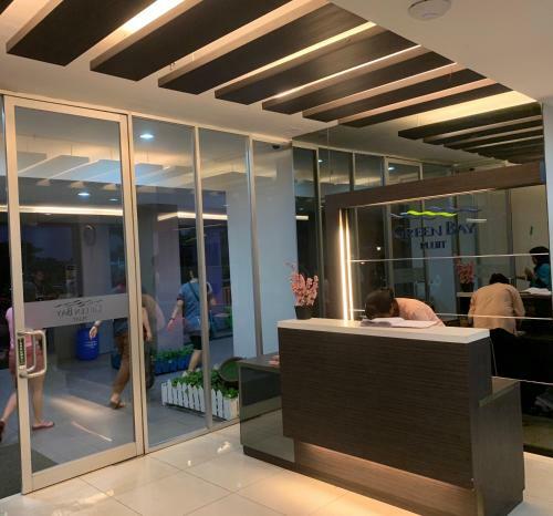 Green Bay Pluit Apartment - Seaview Studio Fast Wifi