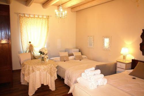 Hostal Villa Rossella Con Piscina