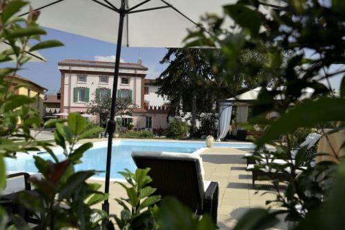 Hostal Villa Rossella Con Piscina