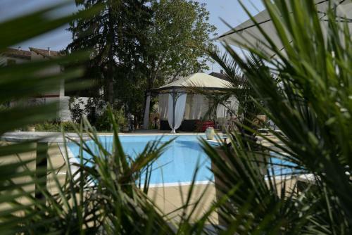 Hostal Villa Rossella Con Piscina