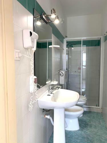 Hostal Stanze Al Mare Di Lucia