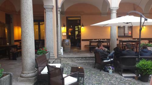 Hostal Archi E Colonne