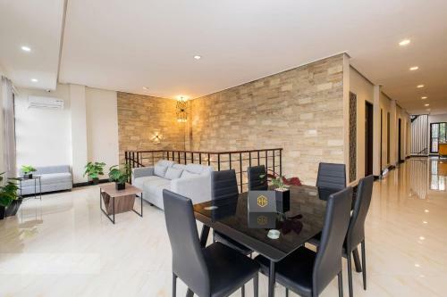 Hostal Blok M Residence