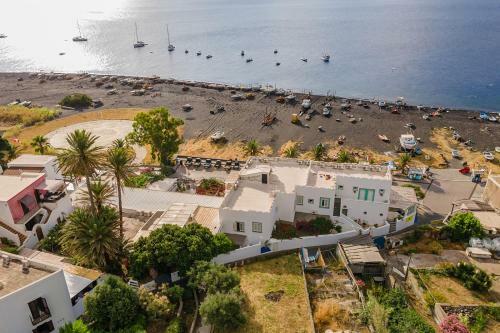 Hotel Stromboli Family Apartment For 6