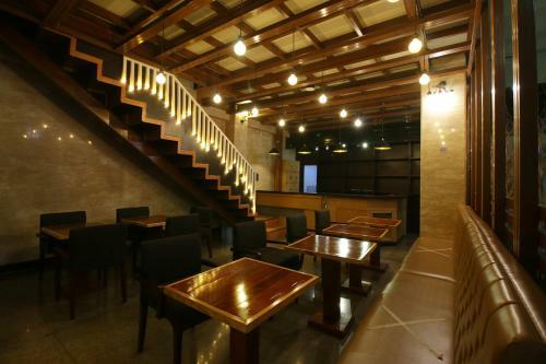 Altona Hotel