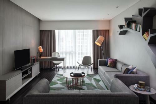Three Bedroom Apartment, Fraser Place Setiabudi Jakarta