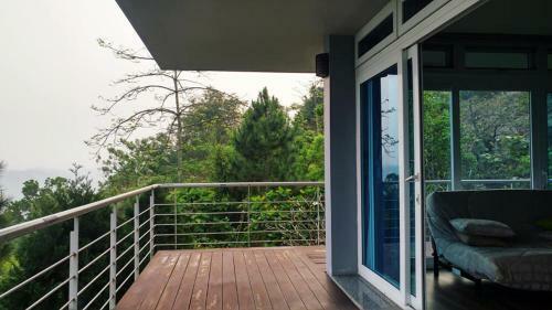 Hotel The Skyview H�a B�nh