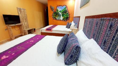 Truc Lam Hotel