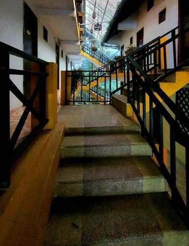 Truc Lam Hotel