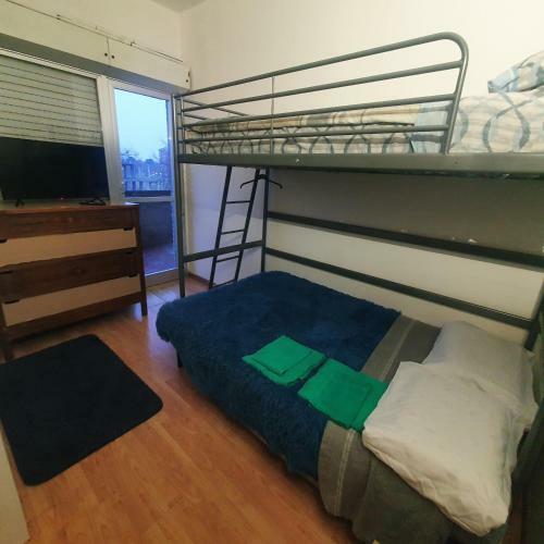Hostal B&B Makri