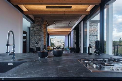 Villa Ron's House
