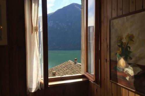Nel Set Di Piccolo Mondo Antico Villa Viola